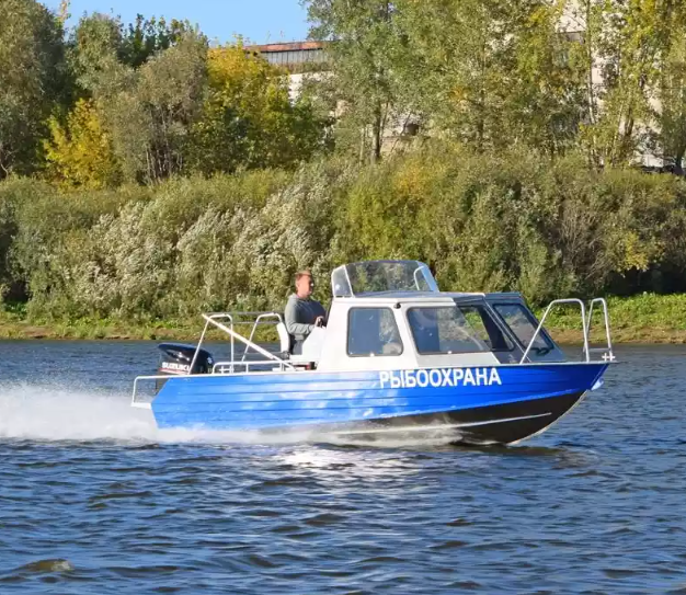 Алюминиевый катер Неман 550 с каютой в Екатеринбурге