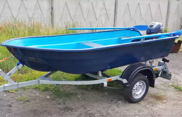 Стеклопластиковая лодка Neman-340 (тримаран) в Екатеринбурге