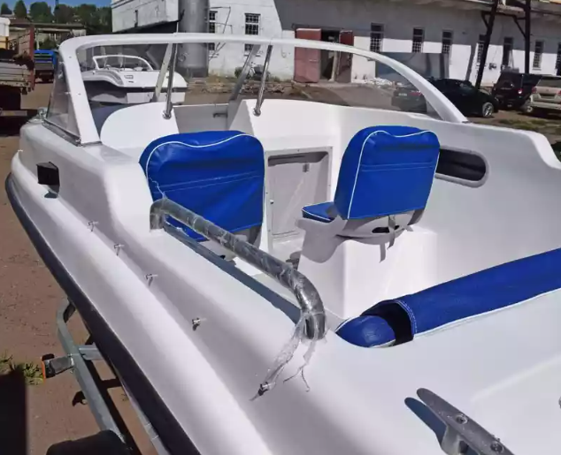 Стеклопластиковый катер Neman-450 Open в Екатеринбурге