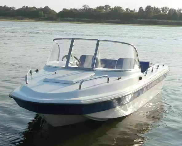 Стеклопластиковый катер Wyatboat-430 M (тримаран) в Екатеринбурге