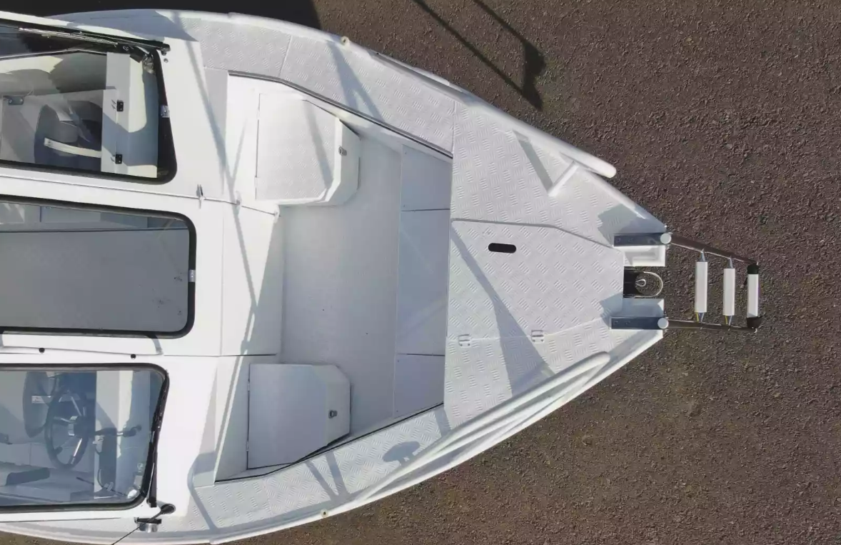 Алюминиевый катер Wyatboat-660 Cabin в Екатеринбурге