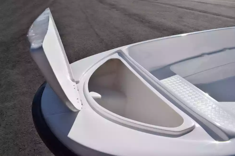 Стеклопластиковая лодка Пингвин (тримаран) в Екатеринбурге