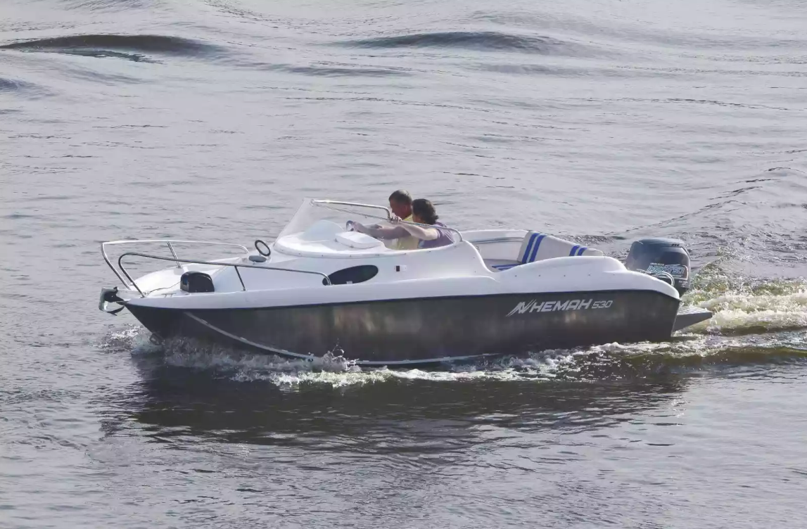 Комбинированный катер Neman-530 с каютой в Екатеринбурге