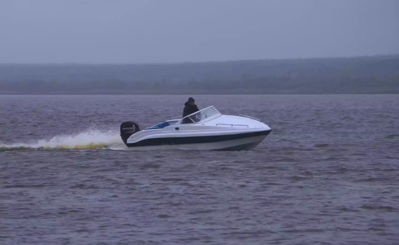 Стеклопластиковый катер Neman-500 Р в Екатеринбурге