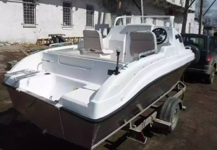 Комбинированный катер Neman-500 с каютой в Екатеринбурге