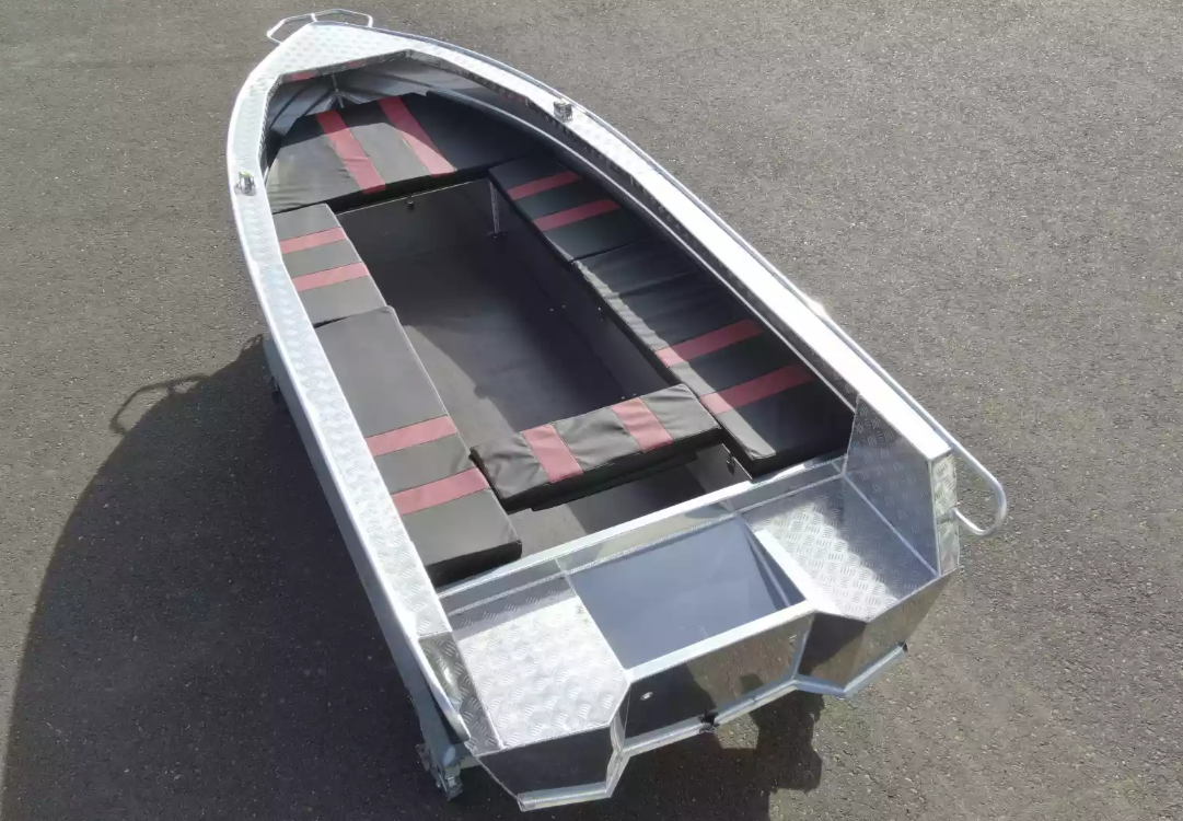 Алюминиевая лодка Wyatboat-390РМ увеличенный борт в Екатеринбурге