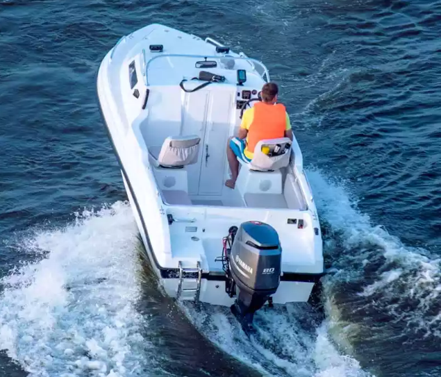 Стеклопластиковый катер Neman-500 в Екатеринбурге