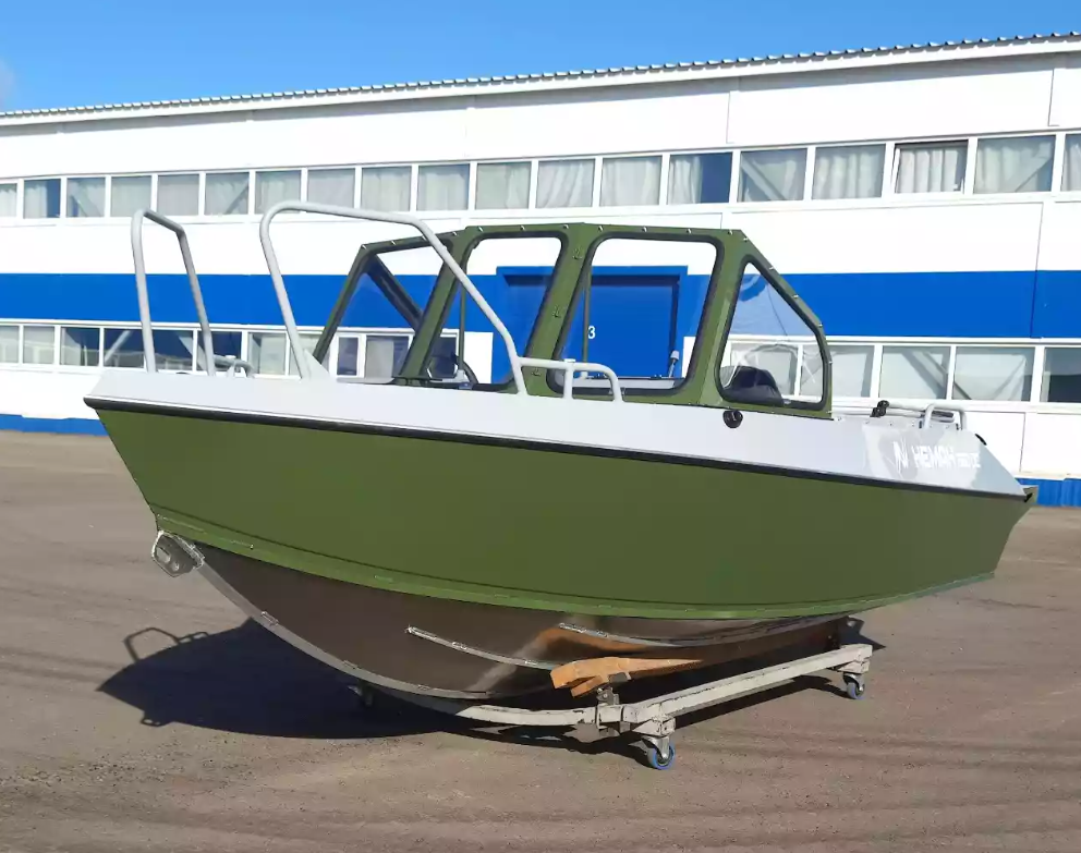 Алюминиевый катер Неман-550 DC Pro в Екатеринбурге