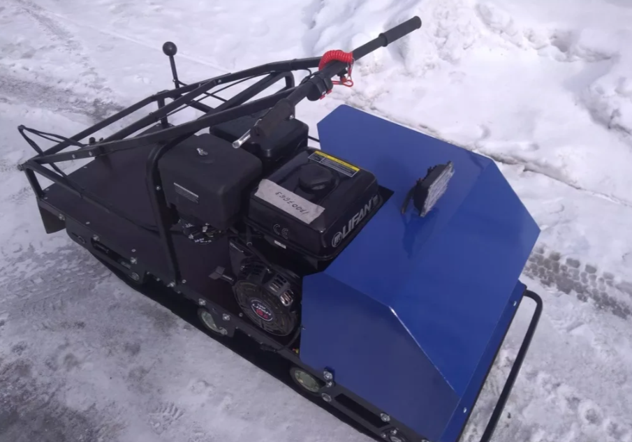 Мотобуксировщик AhtaR ЗИМА с реверсом (задний ход) в Екатеринбурге