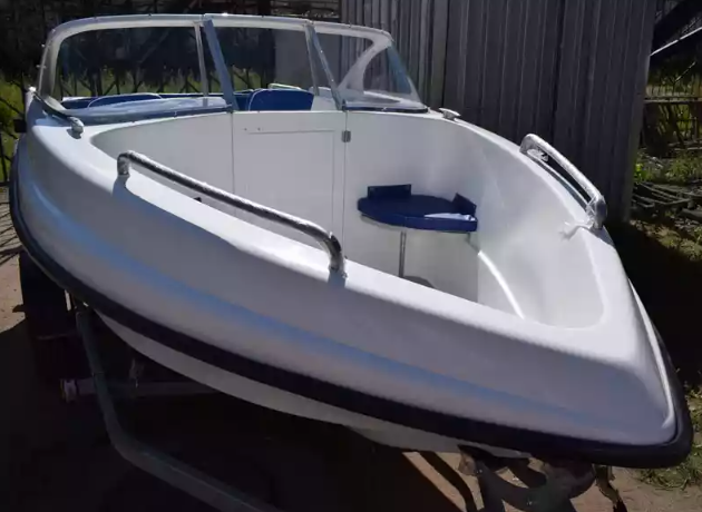 Стеклопластиковый катер Neman-450 Open в Екатеринбурге