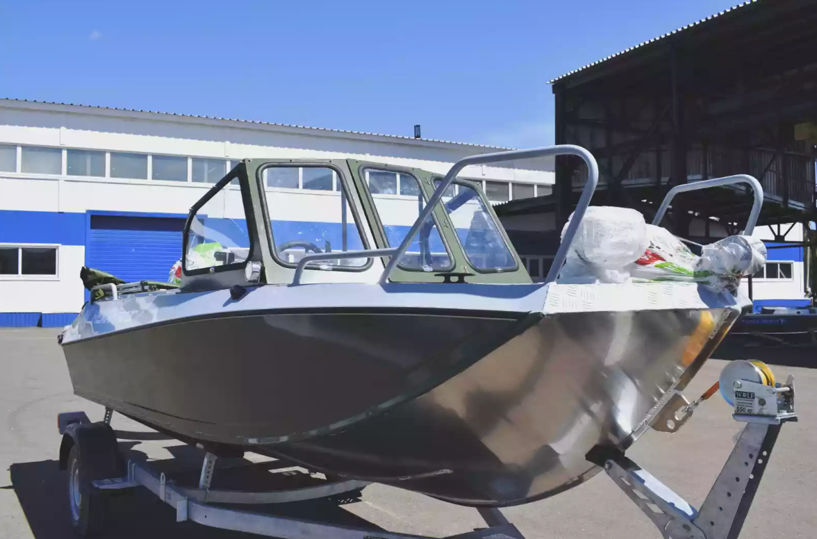 Алюминиевый катер Неман-500 DC Pro в Екатеринбурге