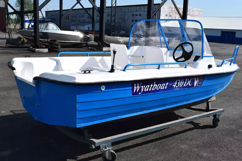 Комбинированный катер Wyatboat-430 DC в Екатеринбурге