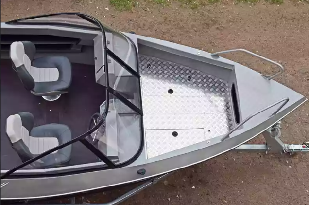 Алюминиевый катер Неман 550 DC в Екатеринбурге