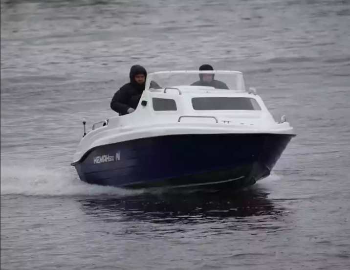 Комбинированный катер Neman-500 с каютой в Екатеринбурге