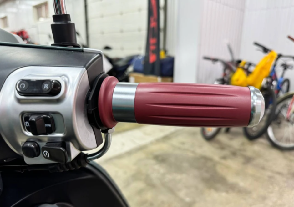 Скутер PROMAX Miami 240 (49) в Екатеринбурге