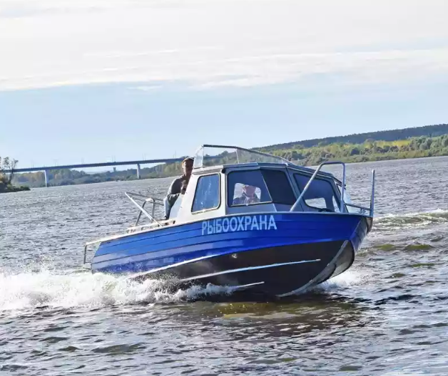 Алюминиевый катер Неман 550 с каютой в Екатеринбурге