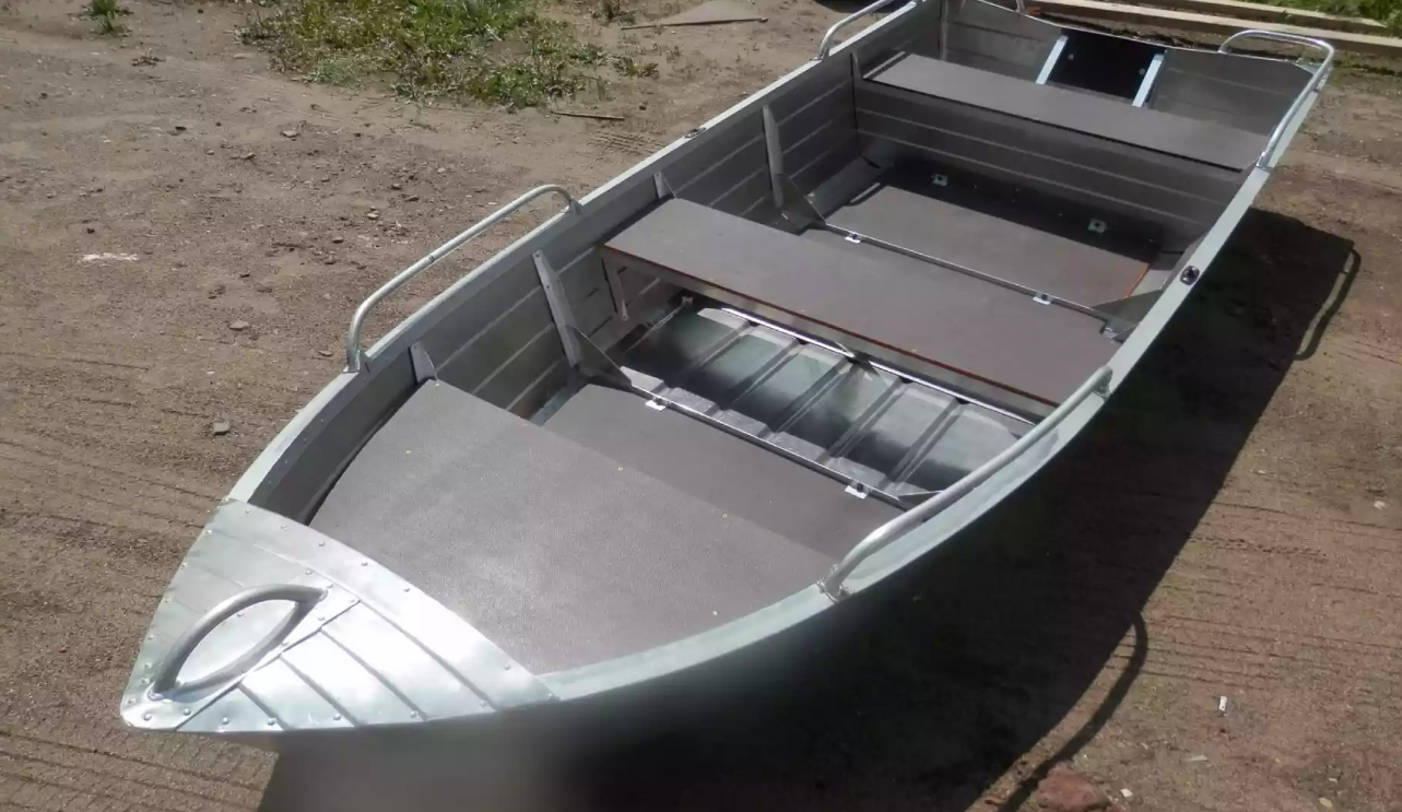 Алюминиевая лодка Вятка-Профи 32 в Екатеринбурге