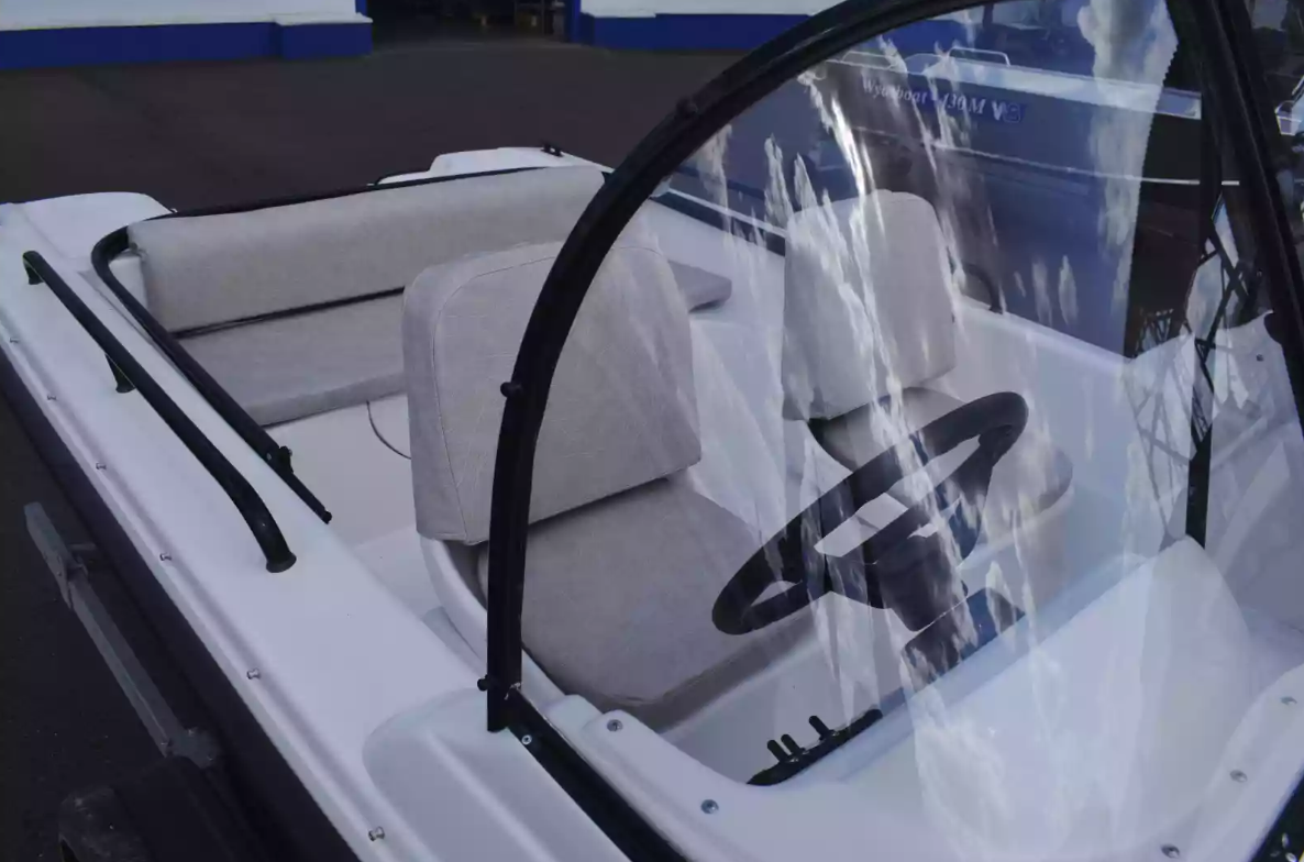 Комбинированный катер Wyatboat-430 DC в Екатеринбурге