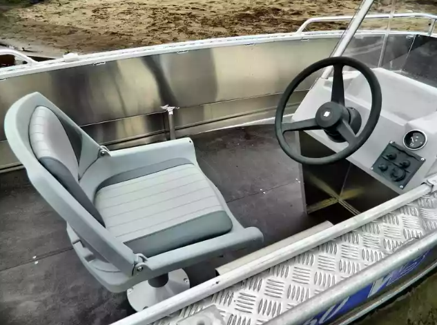 Алюминиевый катер Wyatboat-460 C в Екатеринбурге