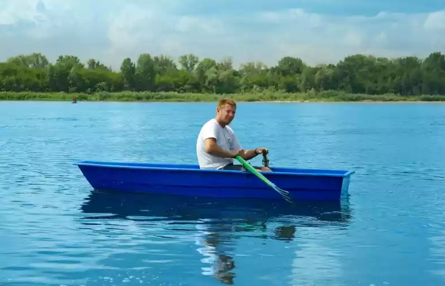 Стеклопластиковая лодка Малютка в Екатеринбурге