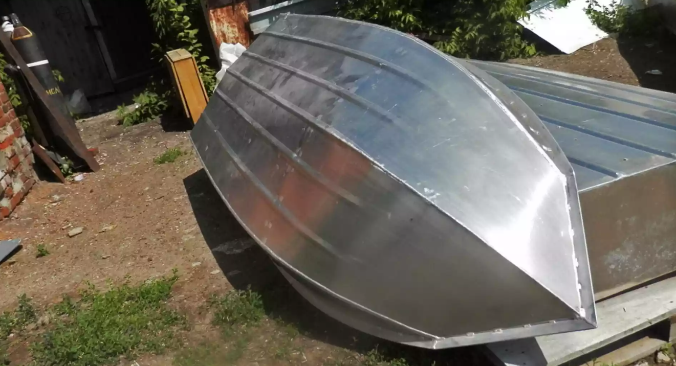 Алюминиевая лодка Вятка-Профи Вариант в Екатеринбурге