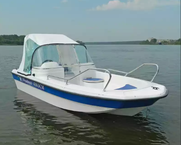 Стеклопластиковый катер Wyatboat-430 DCM (тримаран) в Екатеринбурге
