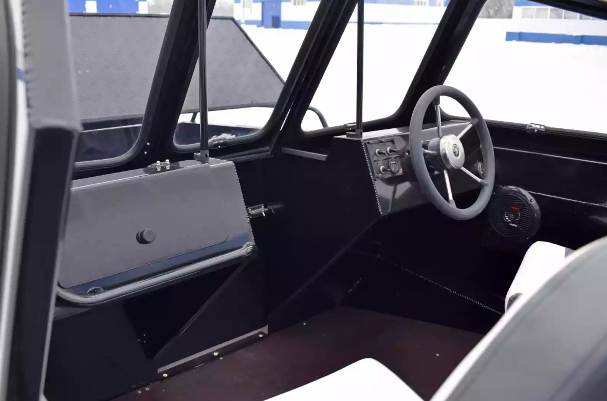 Алюминиевый катер Неман-500 DC Pro в Екатеринбурге