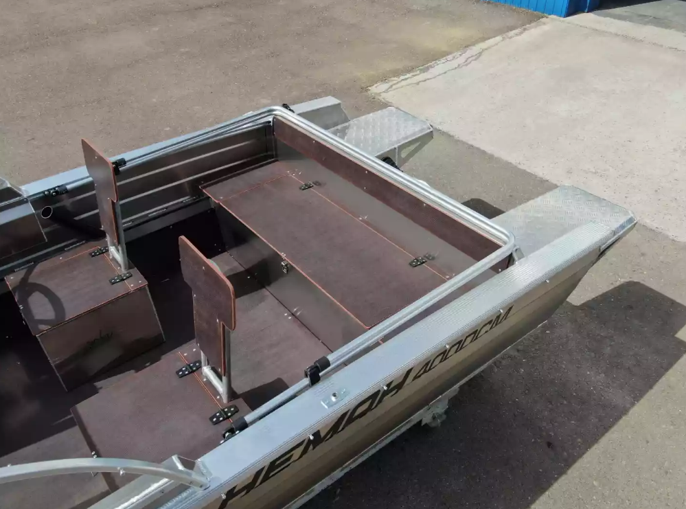 Алюминиевая лодка  Неман-400 DCM NEW в Екатеринбурге