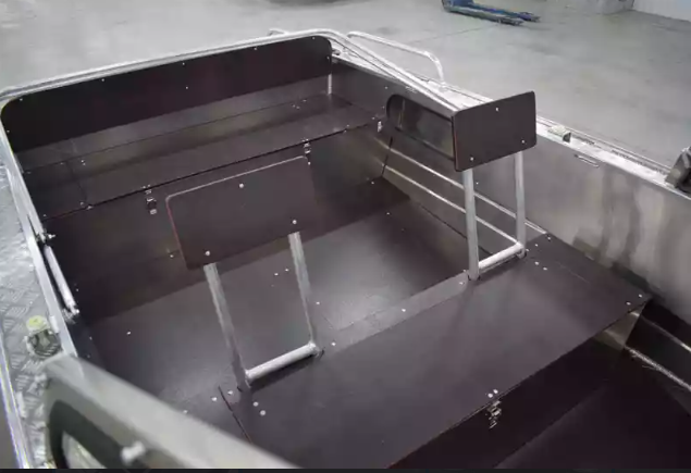 Алюминиевый катер Wyatboat-460 DCM Pro в Екатеринбурге