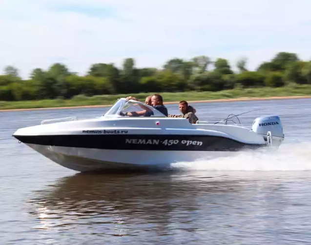 Стеклопластиковый катер Neman-450 Open в Екатеринбурге