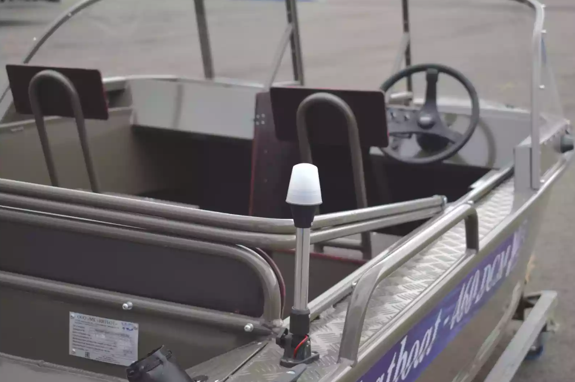 Алюминиевый катер Wyatboat-460 DCM в Екатеринбурге