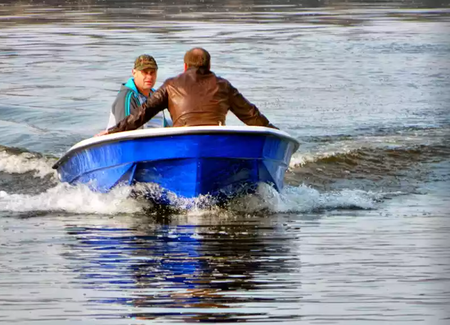 Стеклопластиковая лодка Wyatboat 430 тримаран в Екатеринбурге