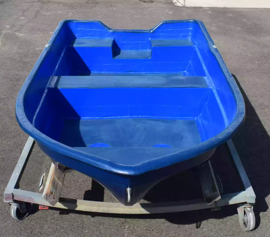 Стеклопластиковая лодка Neman-340 (тримаран) в Екатеринбурге