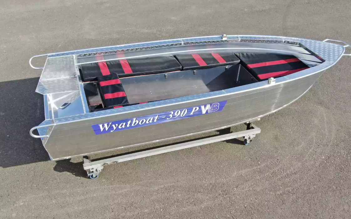 Алюминиевая лодка Wyatboat-390РМ увеличенный борт в Екатеринбурге