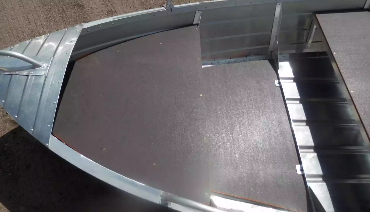 Алюминиевая лодка Вятка-Профи 32 в Екатеринбурге