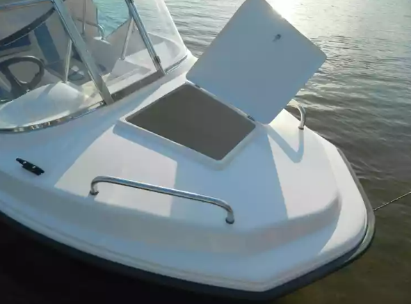 Стеклопластиковый катер Wyatboat-430 M (тримаран) в Екатеринбурге