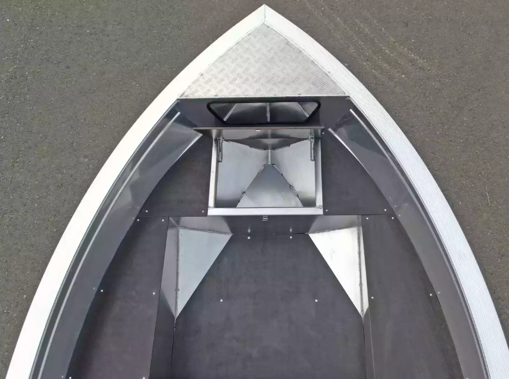 Алюминиевая лодка  Неман-420 в Екатеринбурге