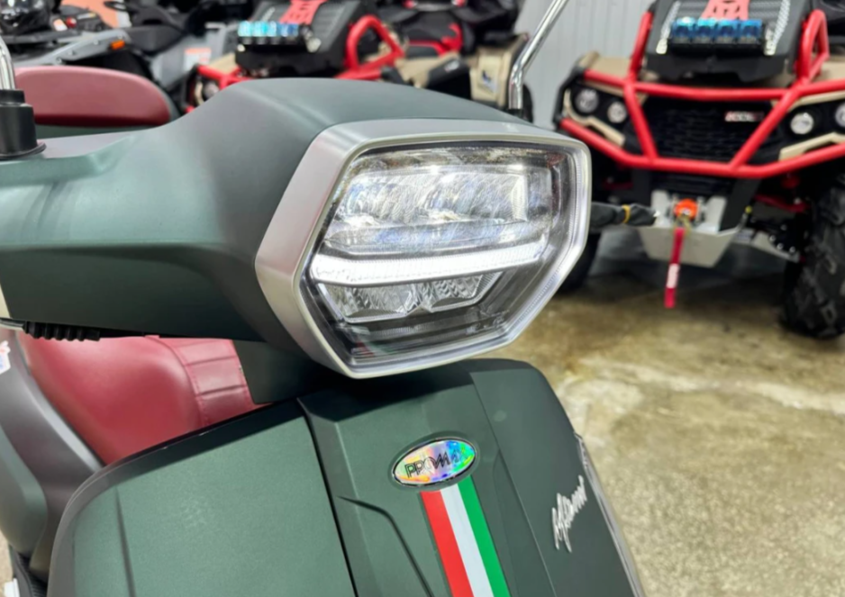 Скутер PROMAX Miami 240 (49) в Екатеринбурге