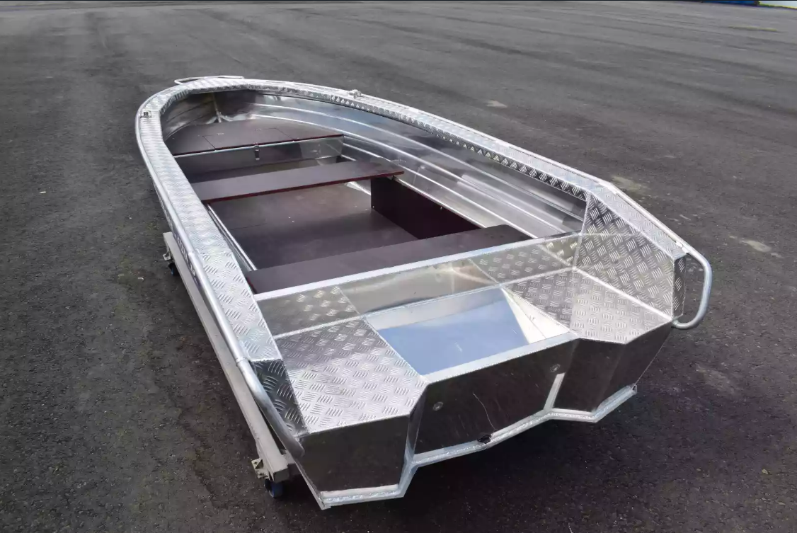 Алюминиевая лодка Wyatboat-390Р Увеличенный борт в Екатеринбурге