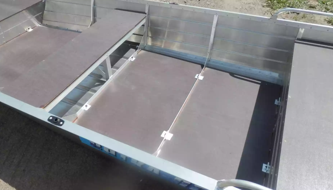 Алюминиевая лодка Вятка-Профи 32 в Екатеринбурге