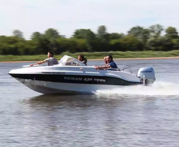 Стеклопластиковый катер Neman-450 Open в Екатеринбурге