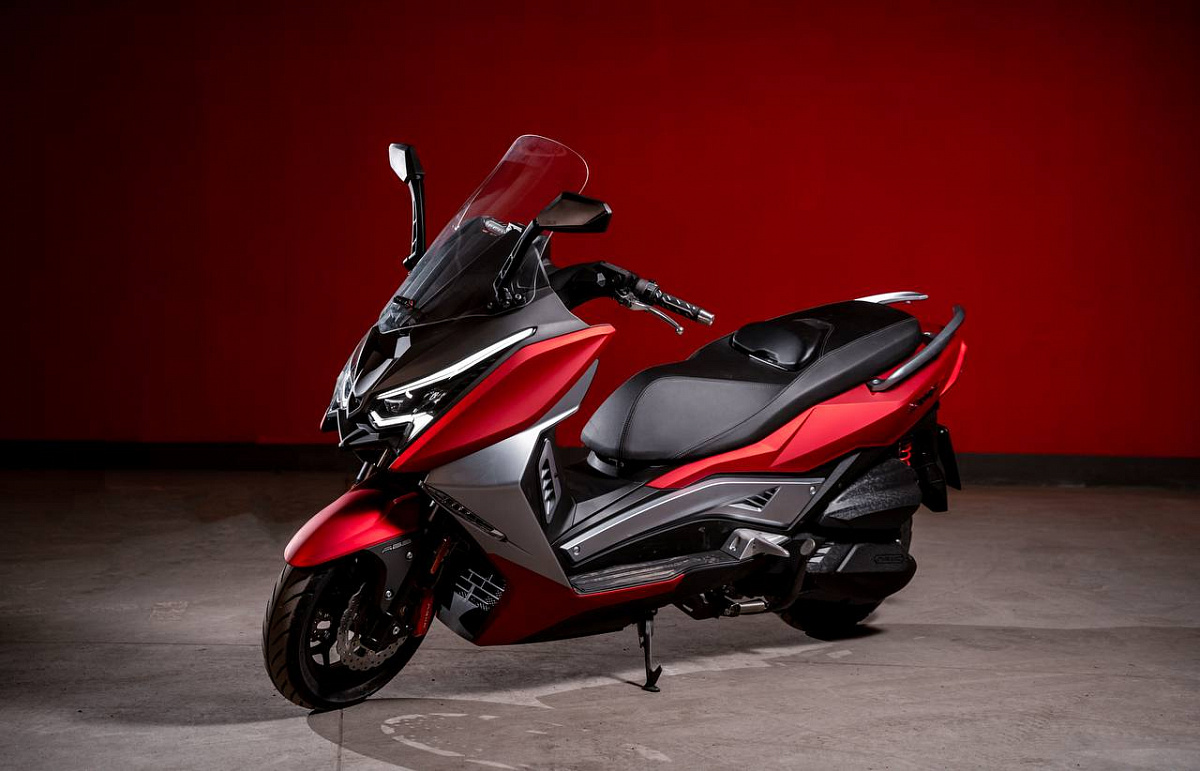 МАКСИСКУТЕР ARIIC 318 в Екатеринбурге