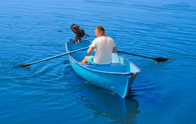 Стеклопластиковая лодка Омуль в Екатеринбурге