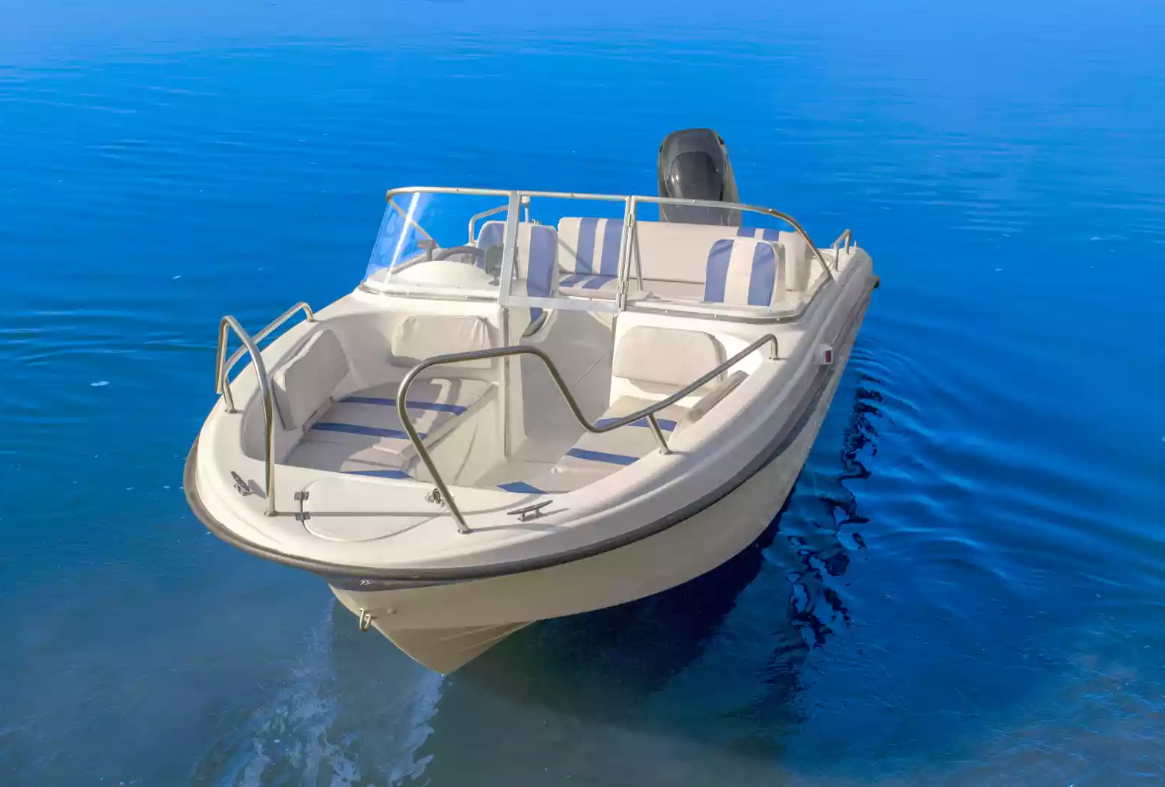 Стеклопластиковый катер Neman-530 Open в Екатеринбурге