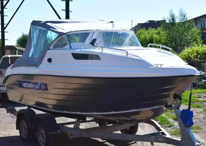 Комбинированный катер Neman-550 с каютой в Екатеринбурге