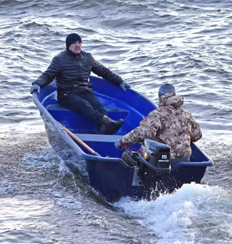 Стеклопластиковая лодка Neman-340 (тримаран) в Екатеринбурге