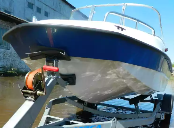 Стеклопластиковый катер Wyatboat-430 M (тримаран) в Екатеринбурге