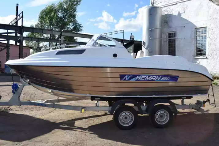 Комбинированный катер Neman-550 с каютой в Екатеринбурге