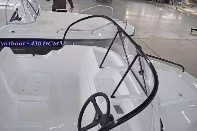 Комбинированный катер Wyatboat-430 M в Екатеринбурге