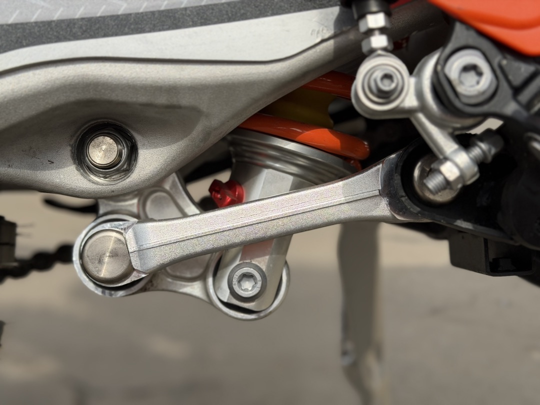 Кроссовый мотоцикл PROMAX HELLCAT NC450S EFI в Екатеринбурге